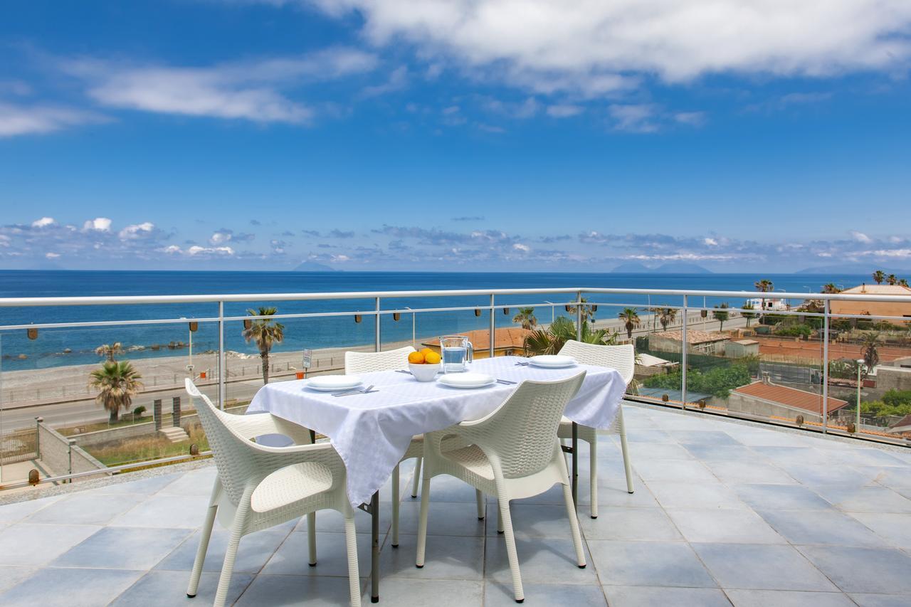 Terraces D'Orlando - Family Apartments With Sea View And Pool Capo dʼOrlando Exterior foto