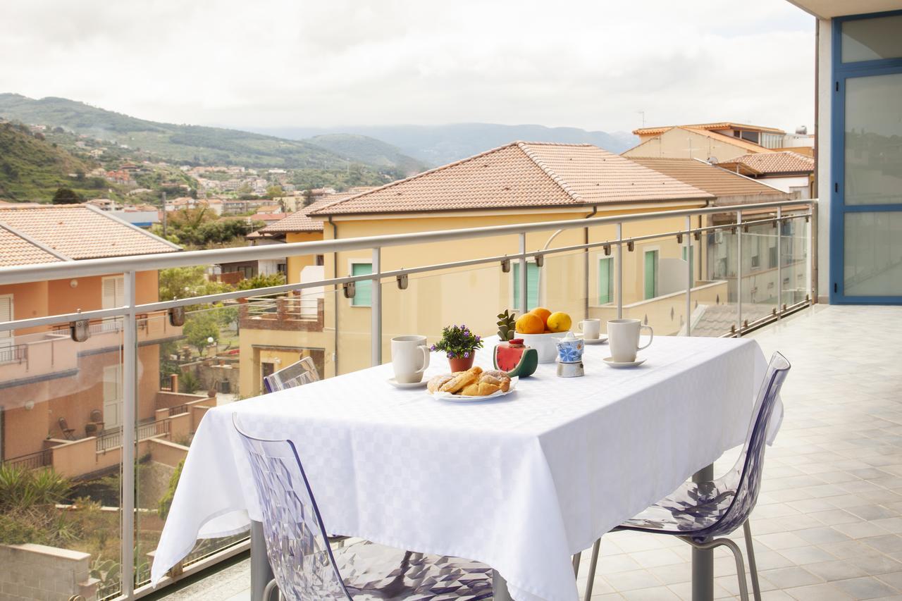 Terraces D'Orlando - Family Apartments With Sea View And Pool Capo dʼOrlando Exterior foto