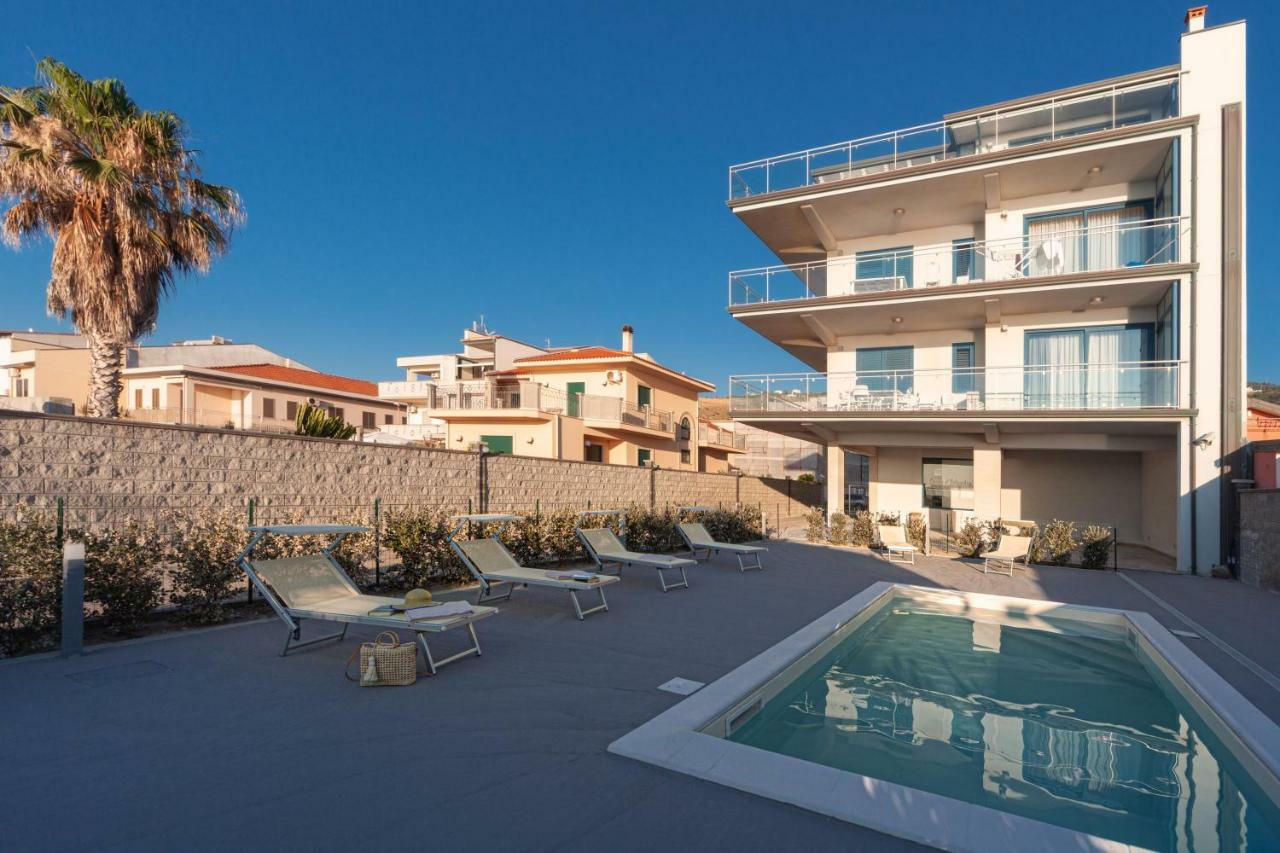 Terraces D'Orlando - Family Apartments With Sea View And Pool Capo dʼOrlando Exterior foto